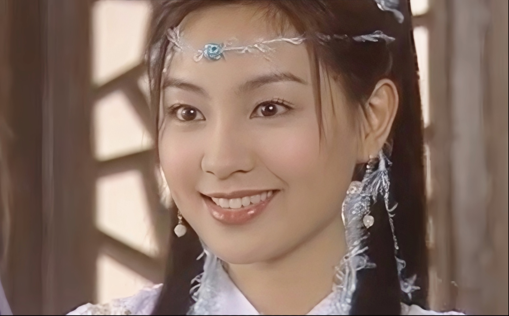 当鲍逸琳遇上陈秀丽,杨不悔和小昭你更喜欢谁呢