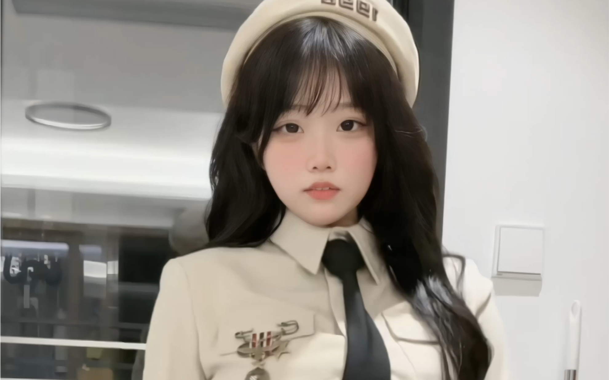 最近拔智齿了，脸种了个蜜蜂狗一样， 这几天可能不能经常更视频了-凹兔嫚-凹兔嫚-哔哩哔哩视频