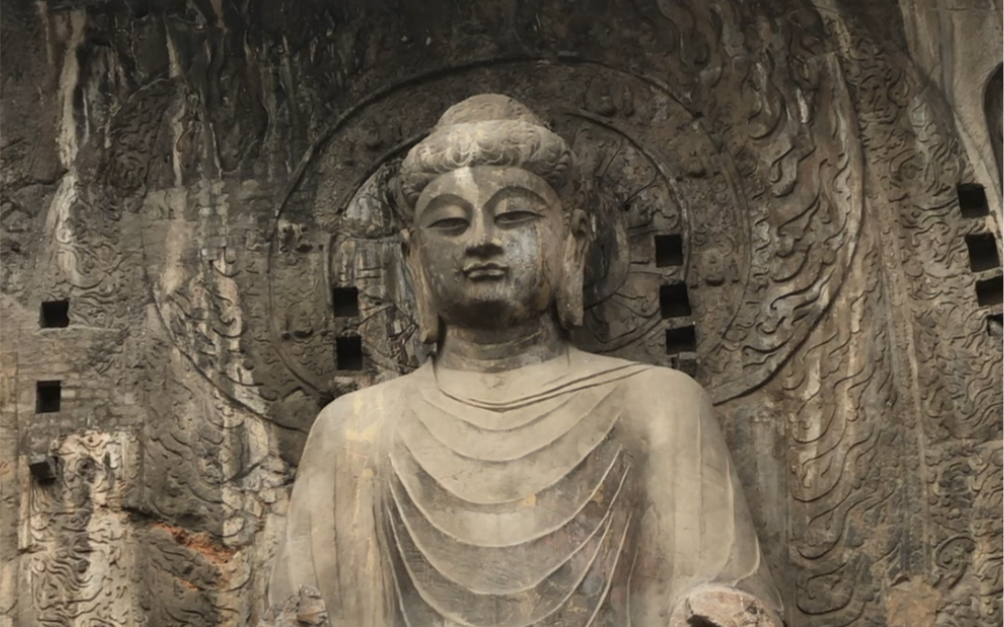 洛阳龙门石窟中最大的佛像——卢舍那大佛