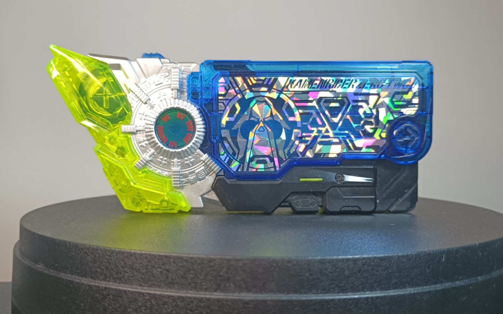 【速评测】一变为二 冲向荣耀!dx假面骑士02 zero two升程密匙套装