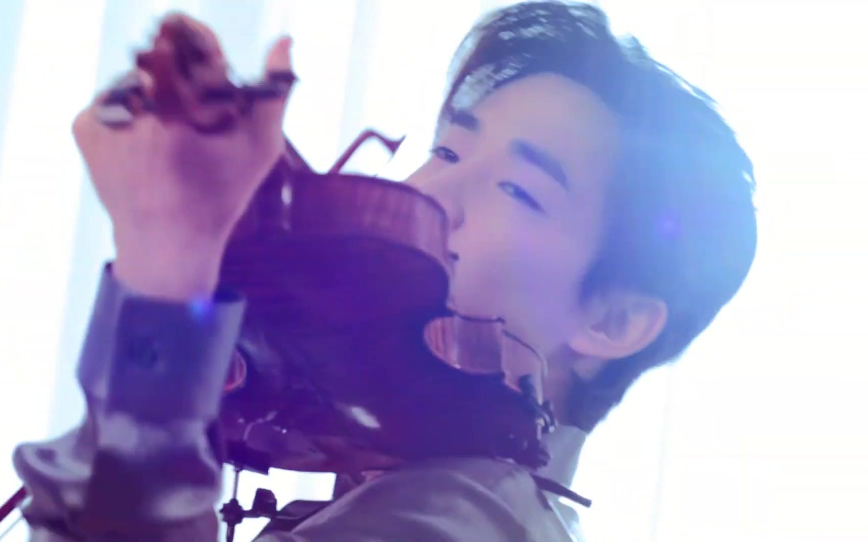 [图][MV] HENRY - Thinking of You