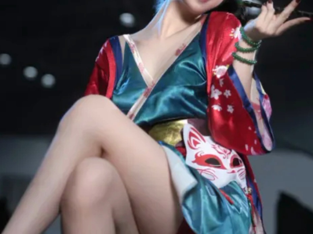 白蛇宝青坊主cos 玉足九尾狐狸