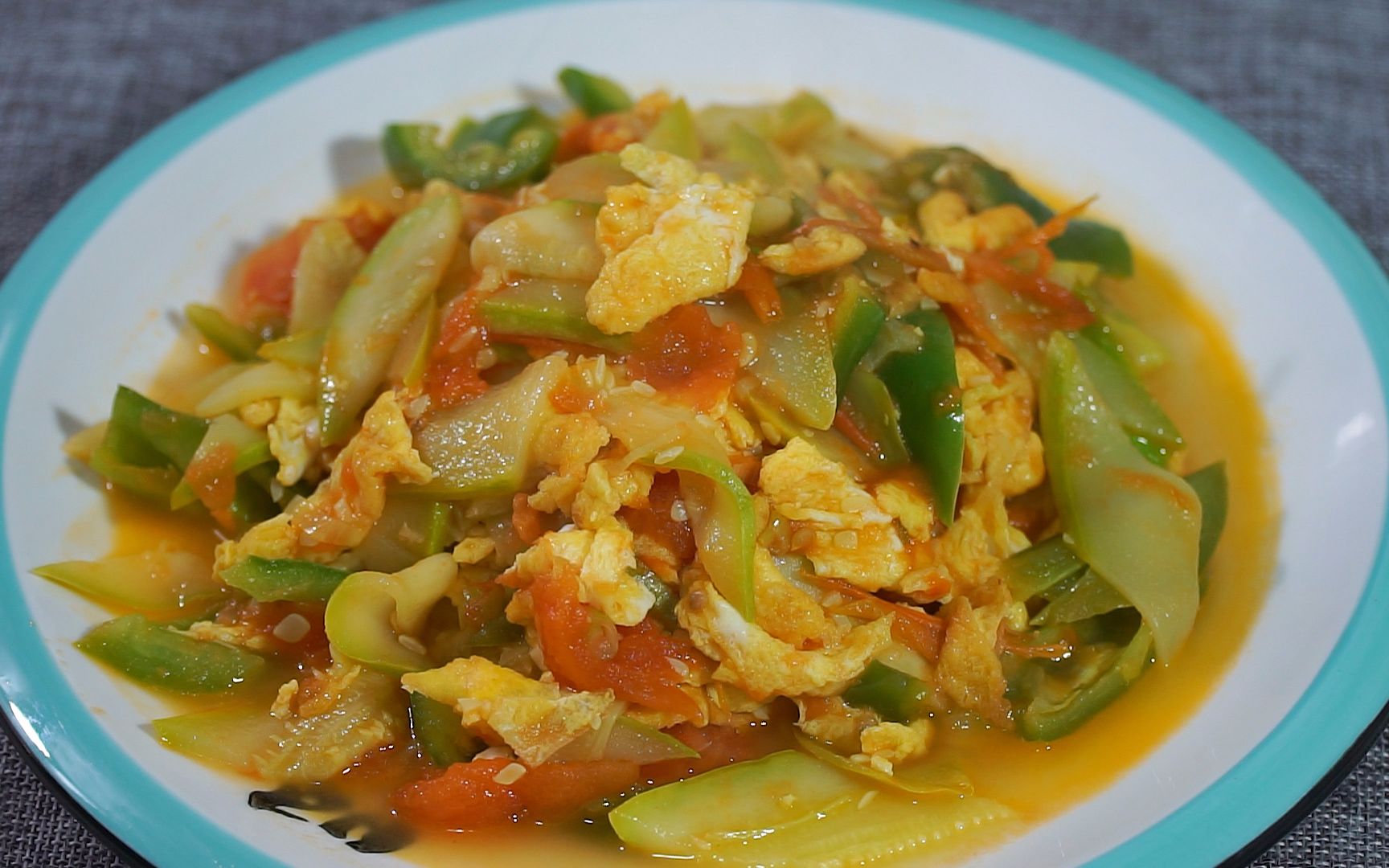 东海里的大虾米，个头大，做菜鲜！_海米