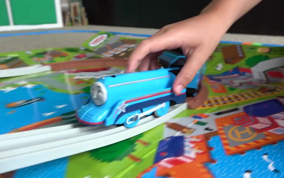 [图]Thomas and Friends TOMY Trackmaster Train Toys