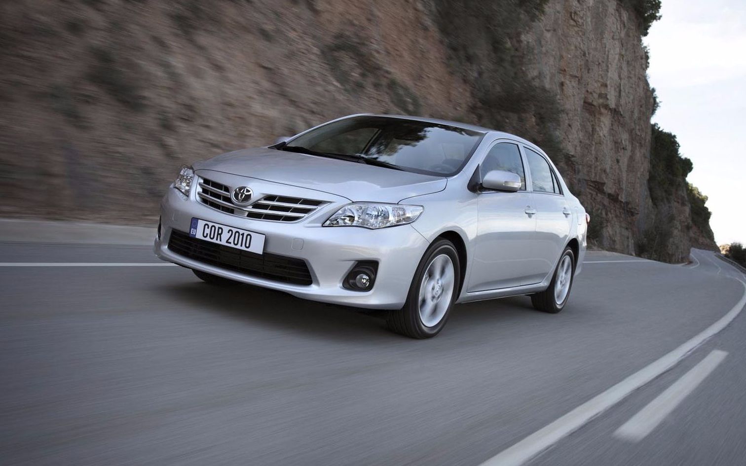 小辉哥506gta5mod丰田卡罗拉