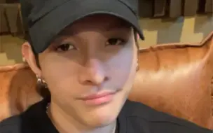 下载视频: 【金Samuel】220831ins直播 展示了纹身和他们的含义！