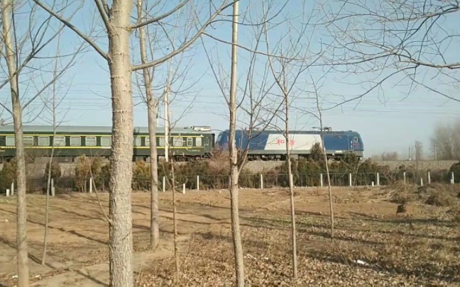 本务:hxd3c-0632 配属:济局济段 牵引客车k1281次(济南—深圳东)快速