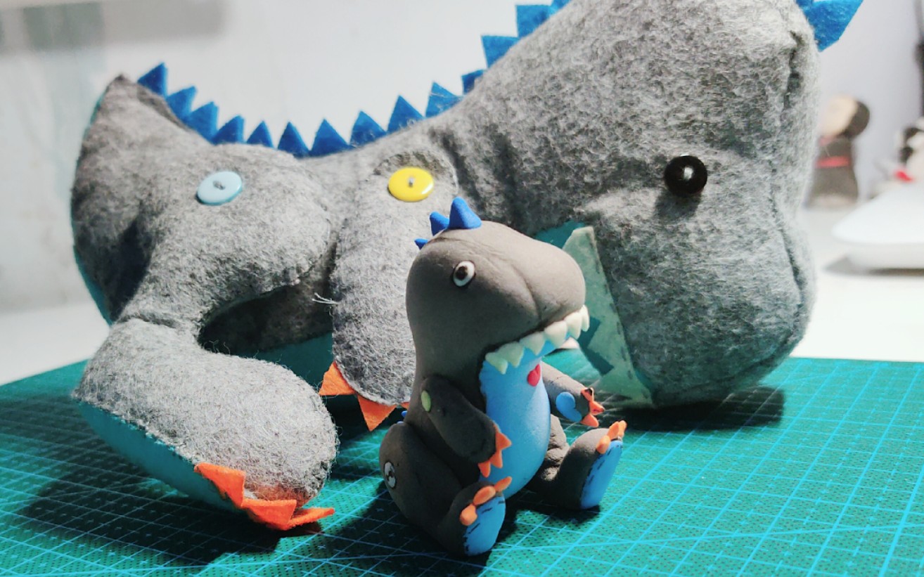 【新手】有点失败的超轻粘土哥斯拉