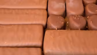 🍫夏天来啦！！各式各样的巧克力脆皮雪糕！！巧克力脑袋一整个爱住！！