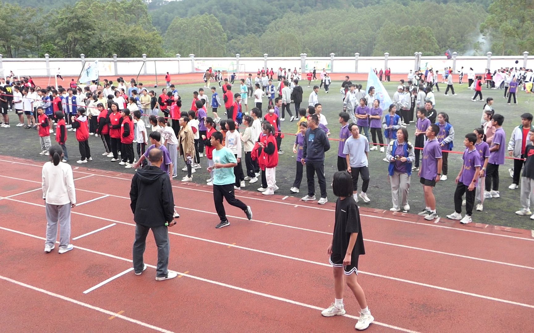 荔浦中学第61届校运会l1164298