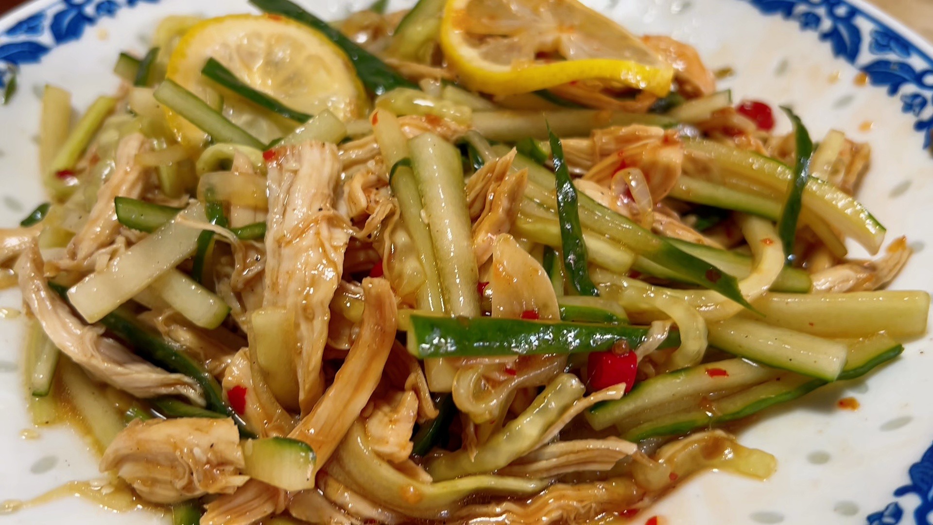 柠檬手撕鸡,超级开胃的下饭菜