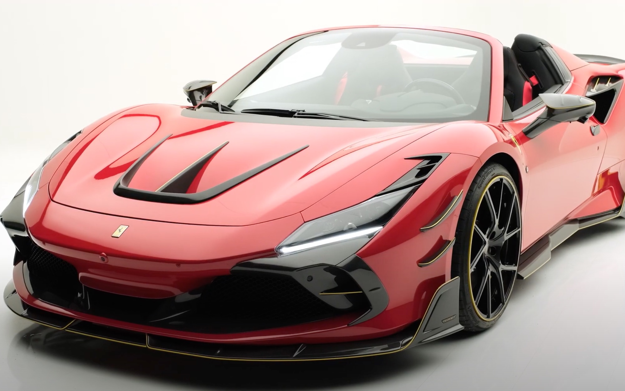 搭载迈莎锐"软套件"的法拉利f8 spider