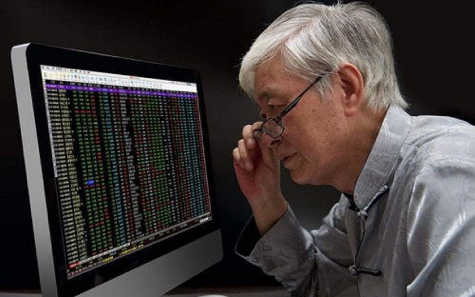 70岁老大爷炒股19年从未被套他说操作全靠试用龙回头战法