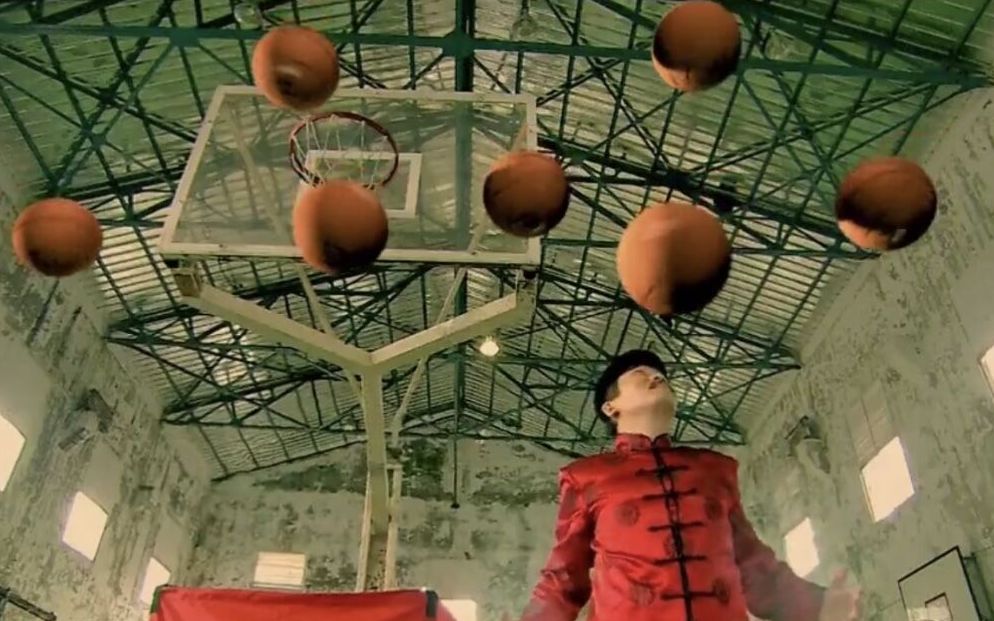 篮球火盘点战神东方翔的亢龙不悔旋风式灌篮果然硬核