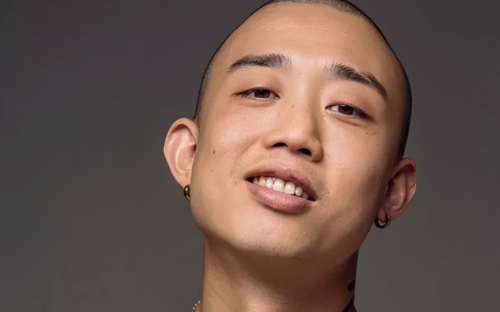 gai早期狠货《paper》不止艺术家 更要当老总