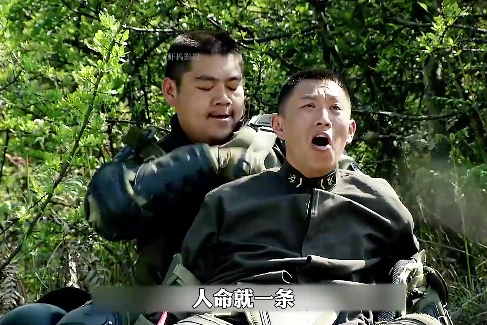 三名老兵擅自行动,却没想到被困在了雷阵中