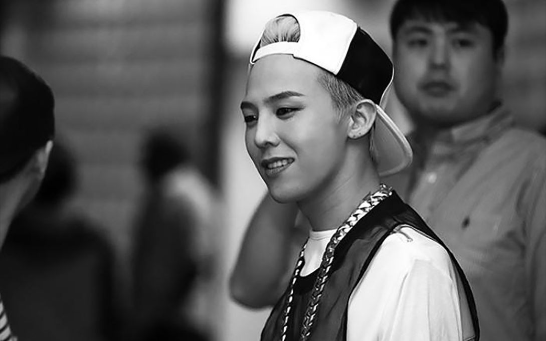 难道权志龙受胜利影响要雪埋