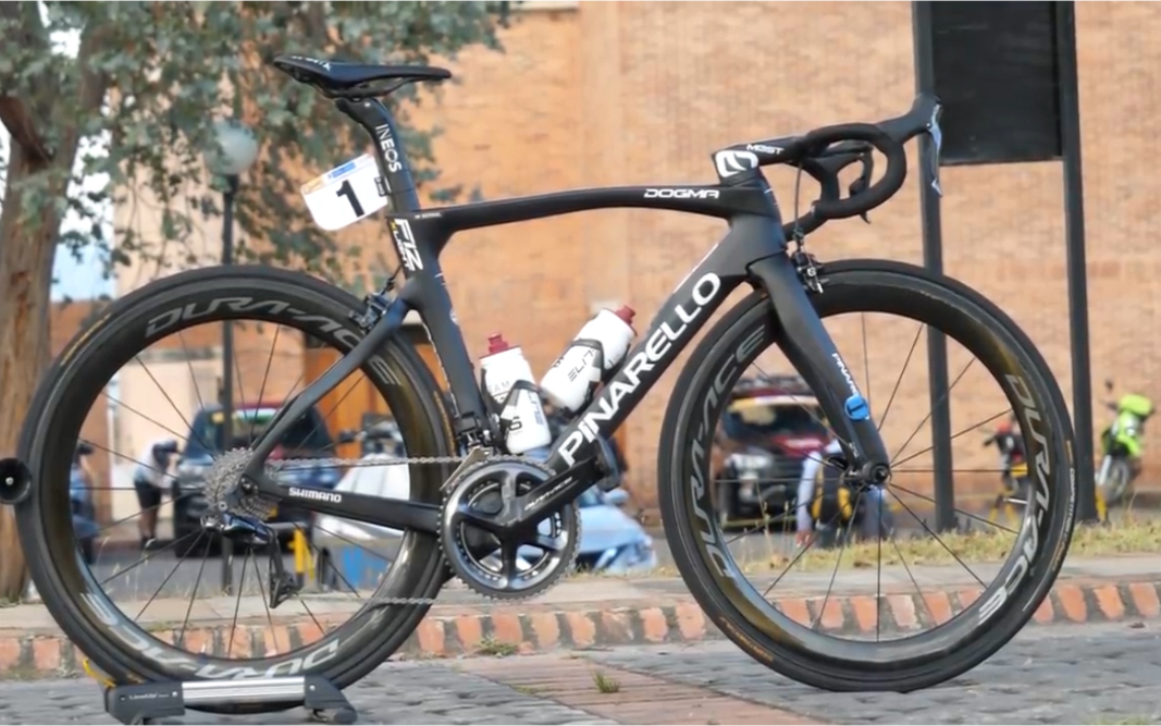 egan bernals pinarello dogma f12 x light