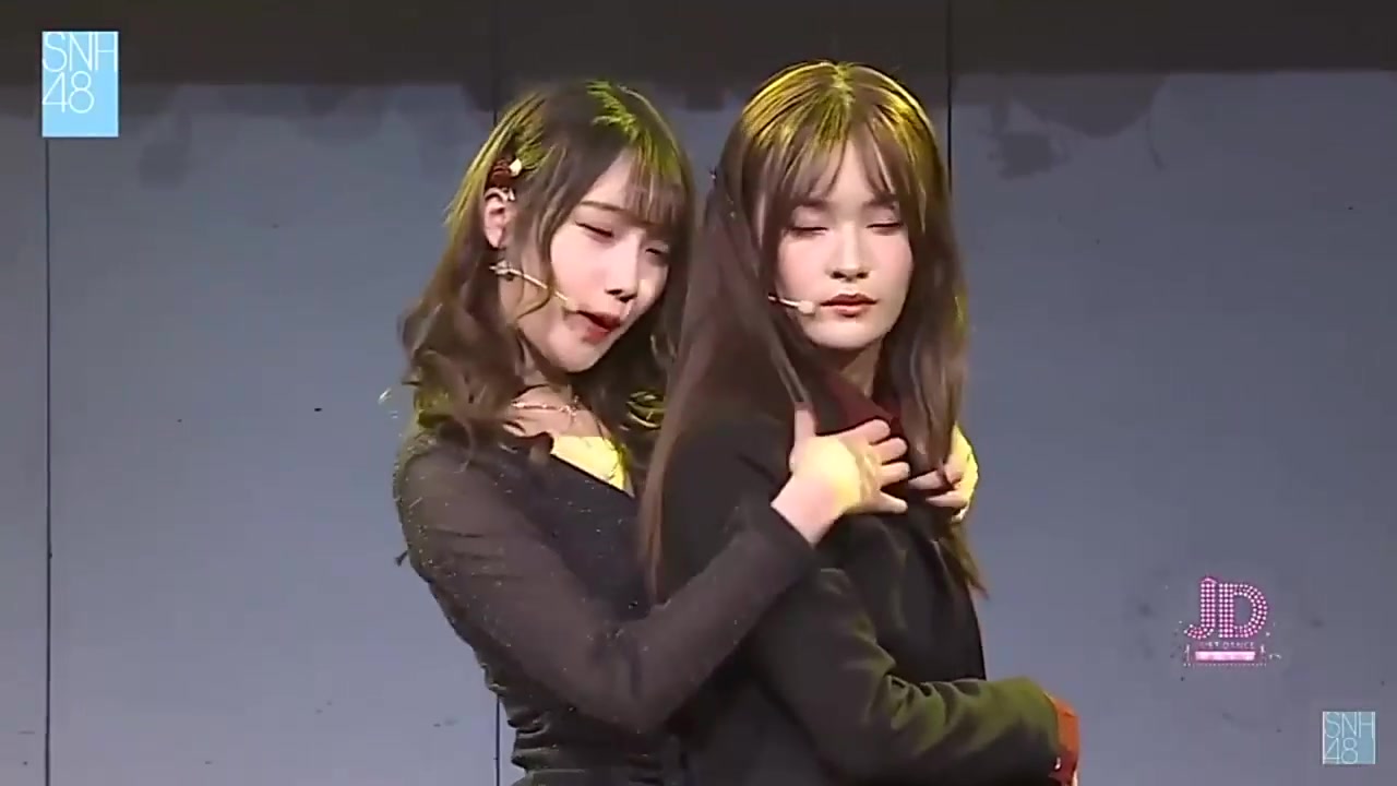 snh48宋昕冉各种cp剪切合集脸红心跳请在家长指导下观看