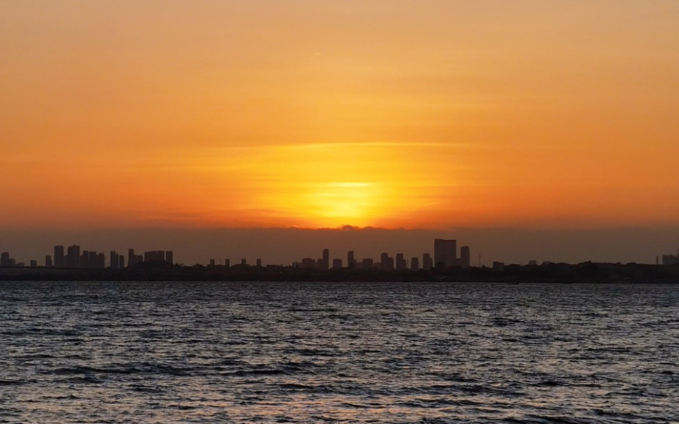 记一次海边日出厦门后田彩虹沙滩