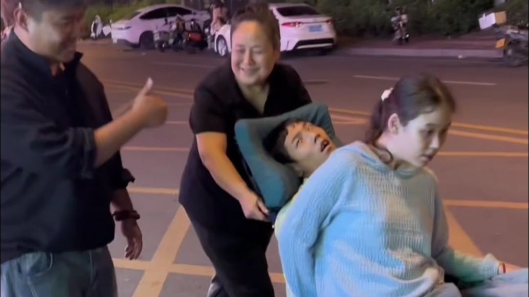 不是母亲，胜似母亲