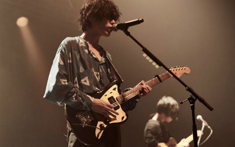 现在日本最火的男歌手米津玄师,这首日语歌唱哭了多少b站人?