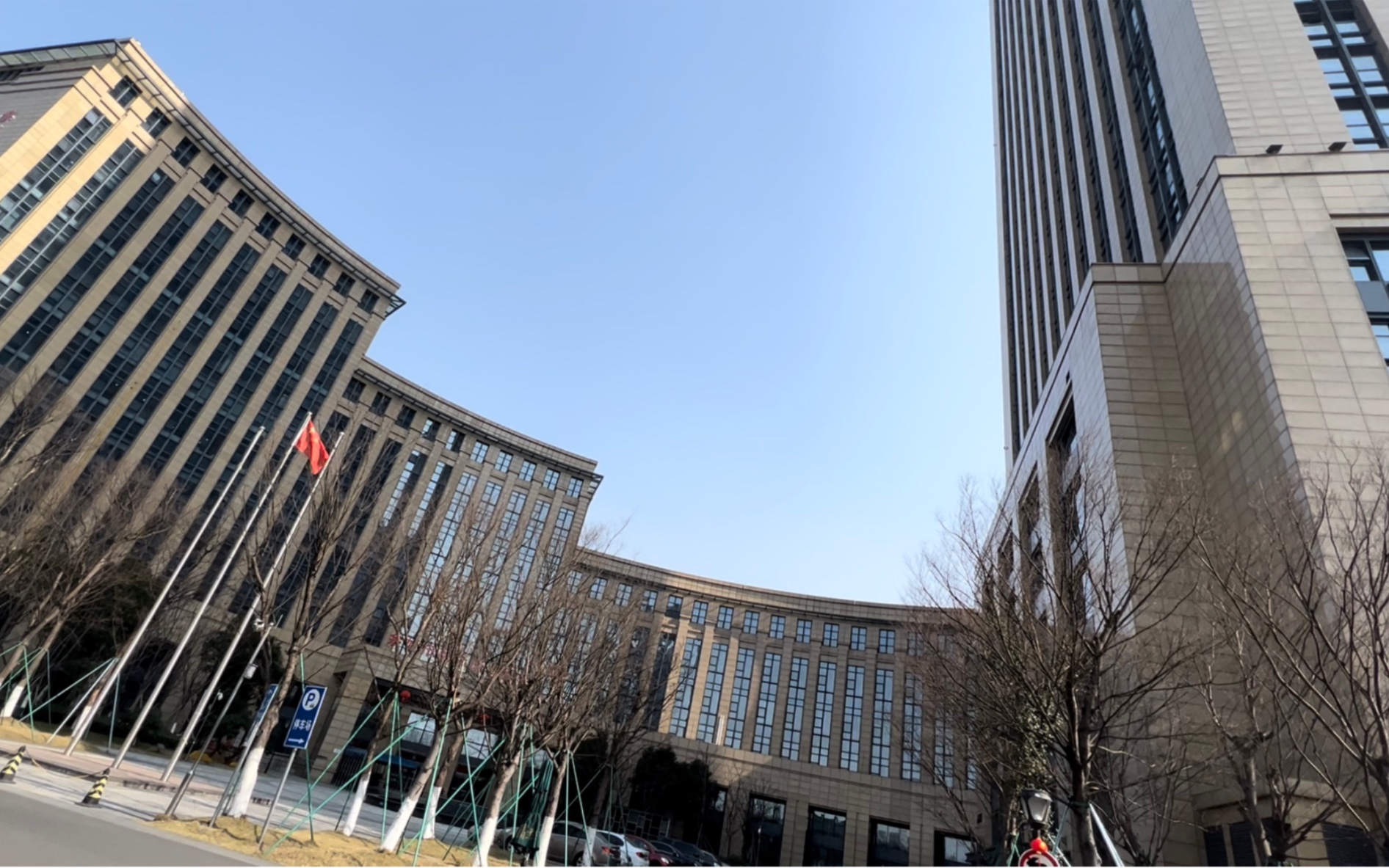 [直讲宁波话]宁波小余姚南雷南路(佘姚行政服务中心)大楼