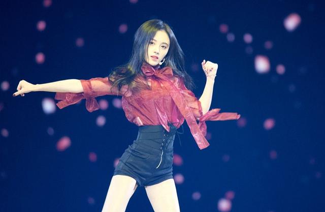 第一次见鞠婧祎跳野狼disco太美了吧大长腿雪白雪白的