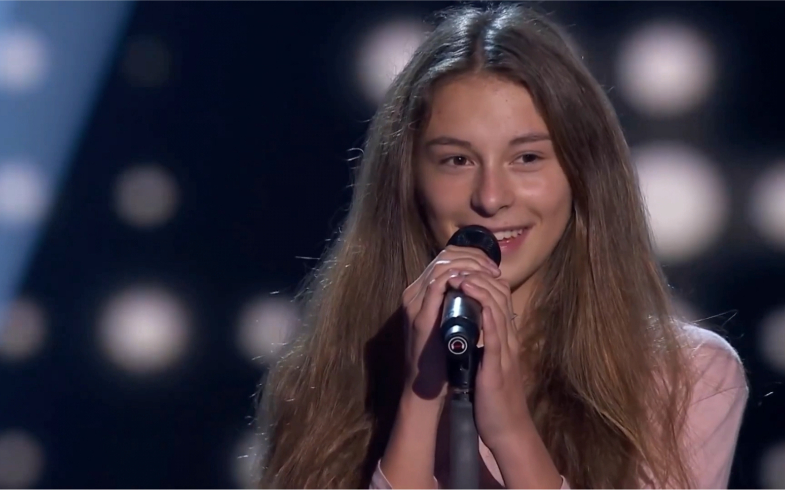 【西班牙儿童好声音2021】love is a losing game【blind audition】