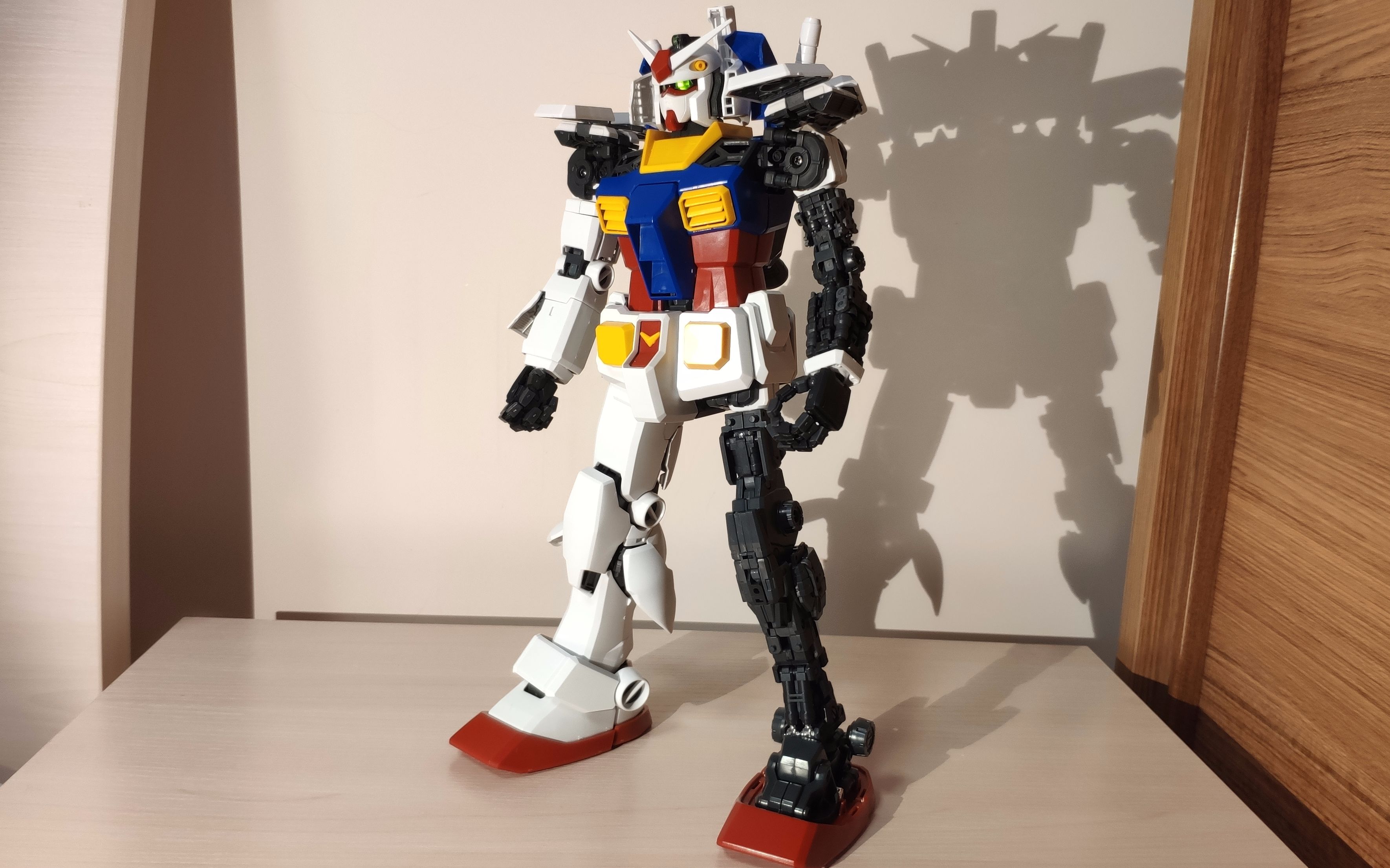 万代pg元祖高达模型介绍_哔哩哔哩_bilibili