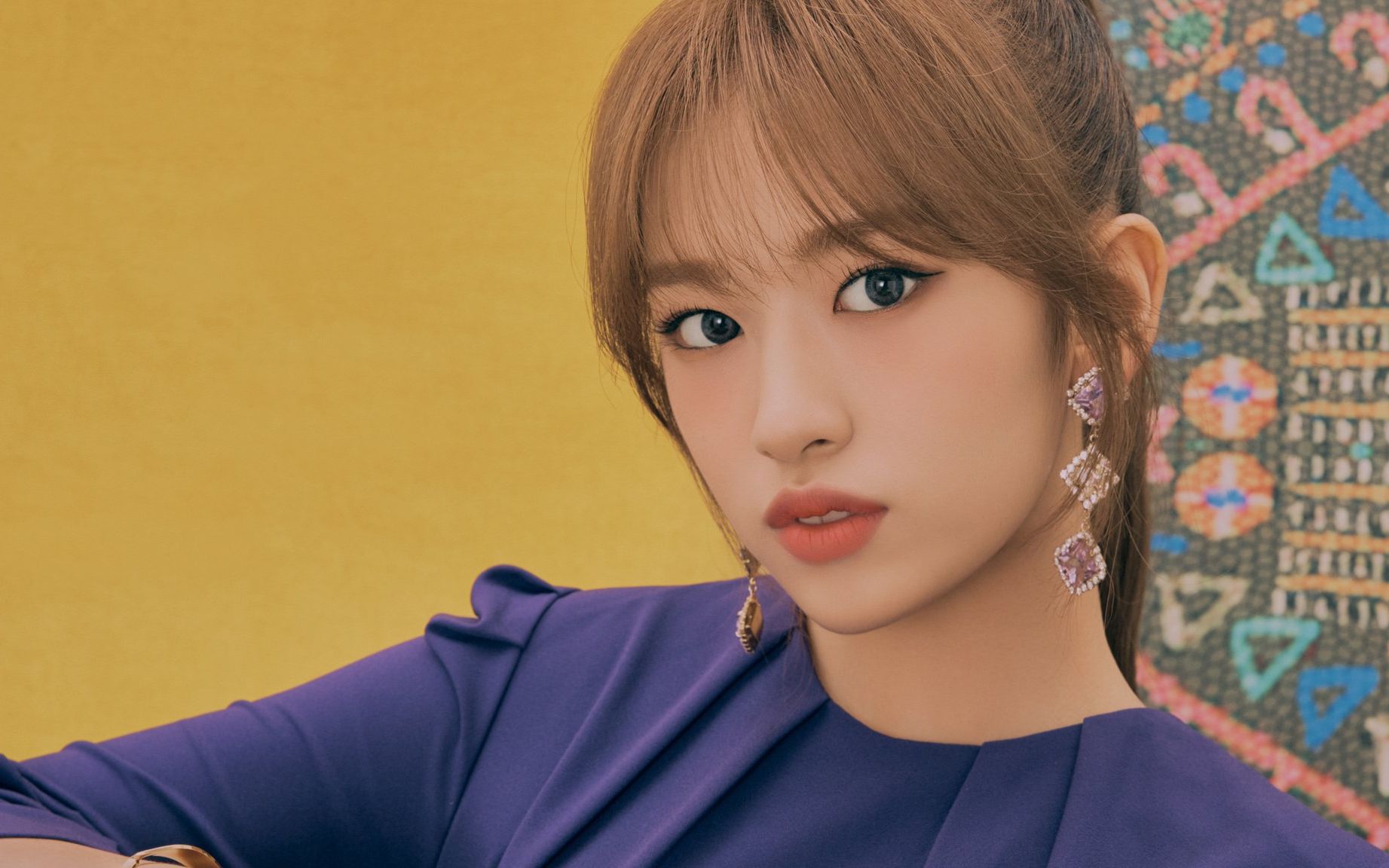 izone回归大发!  安宥真《fiesta》mv 出镜part混剪 (连贯音乐)