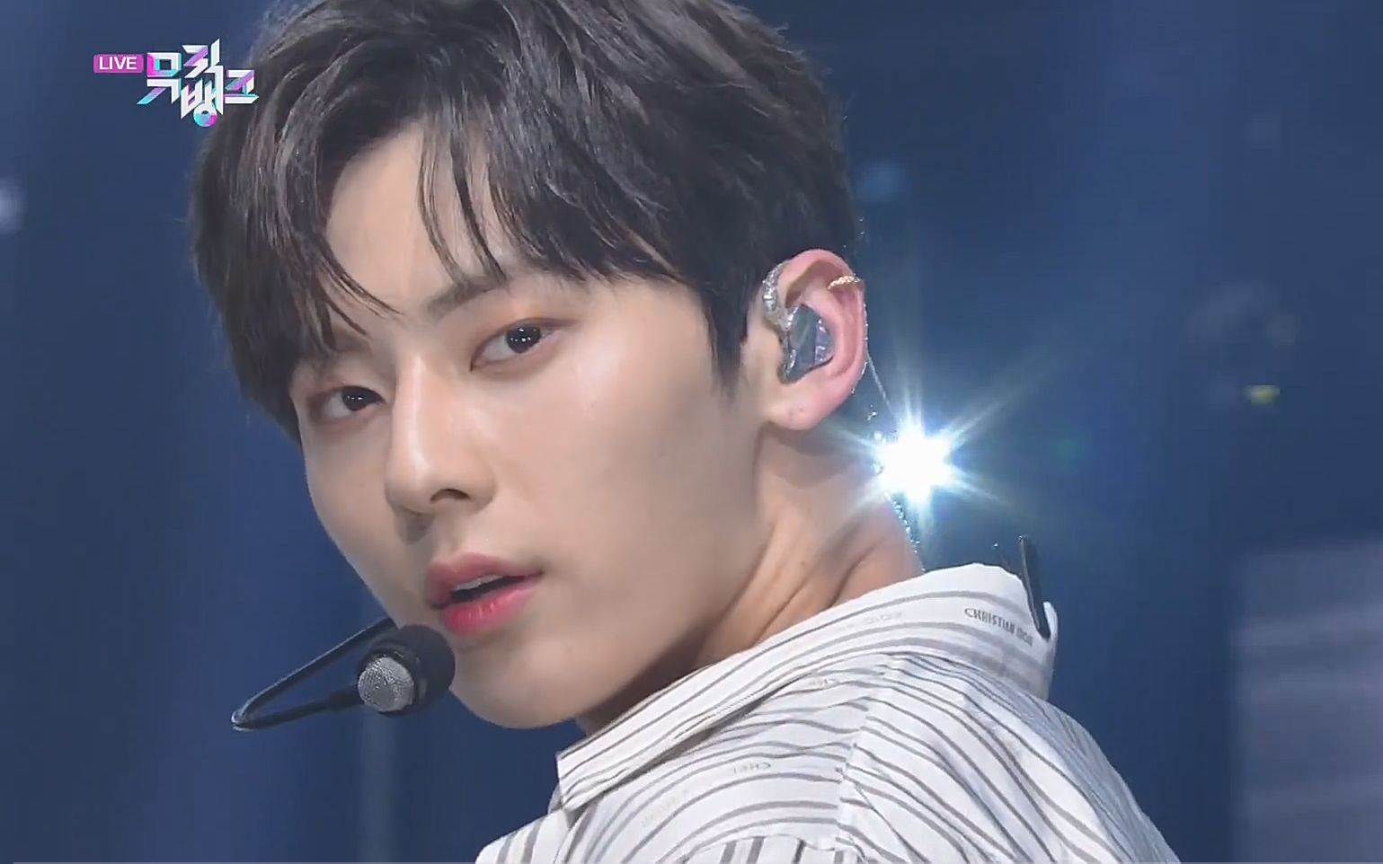 【换装混剪】nuest im in trouble_哔哩哔哩 (゜-゜)つロ 干杯~-bili