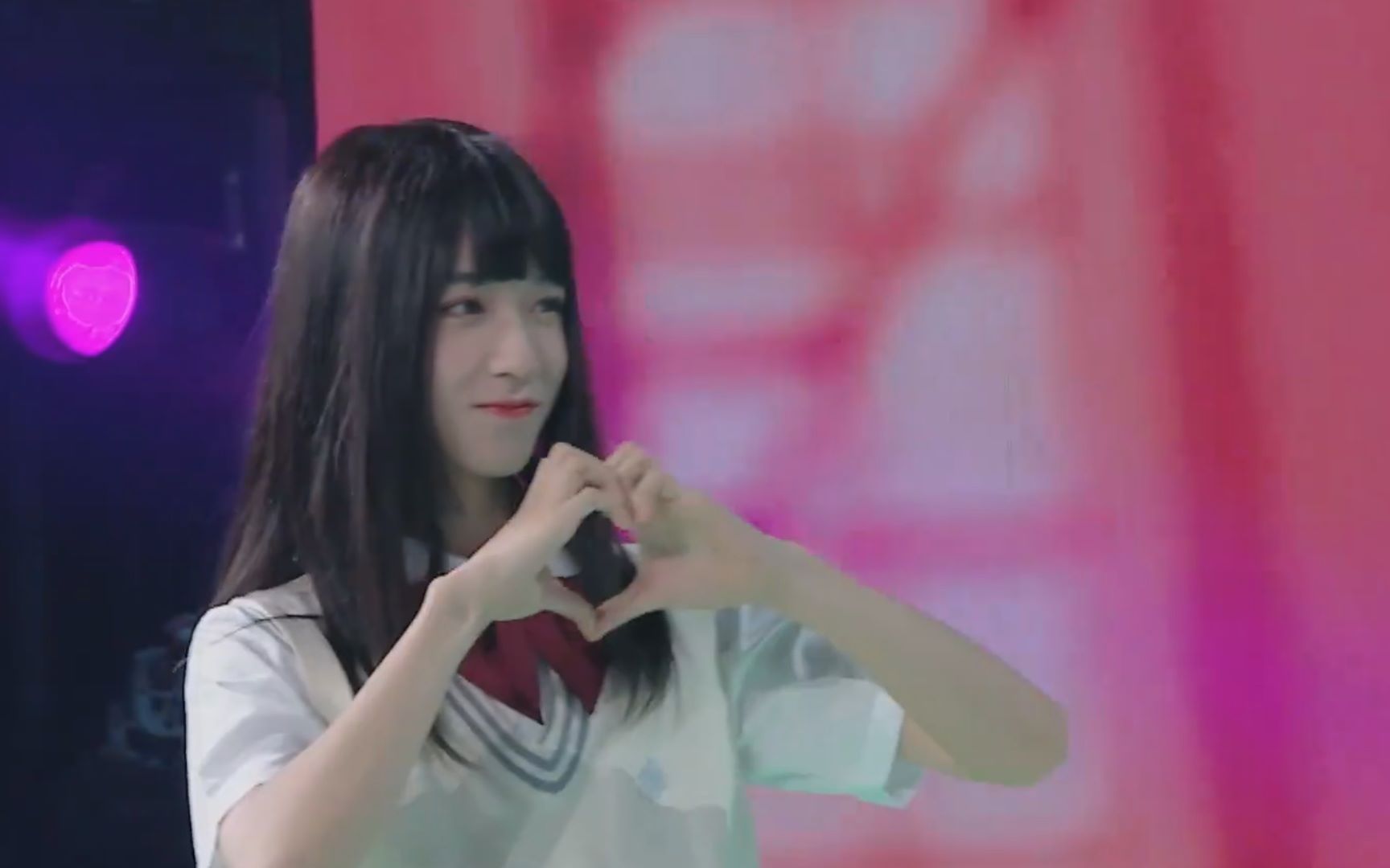 【贺峻霖】直冲热搜的女装到底有多好看?