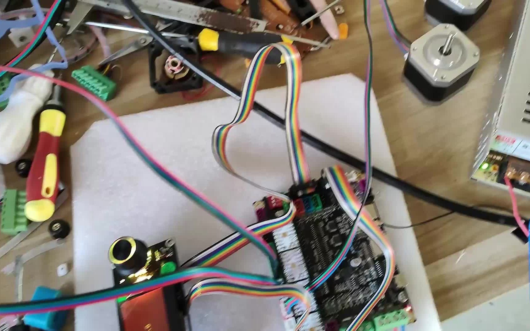 准备又搞一台3d打印机 走火入魔了啊