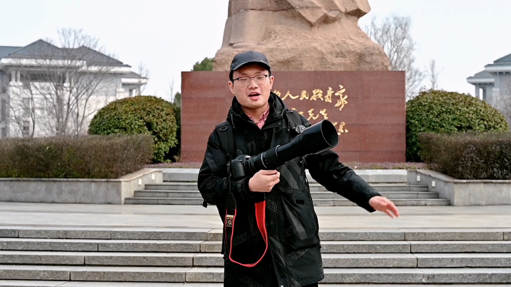 陈忠祥症状在南晓方山校区出现,硕大的肌肉,激情的拍摄