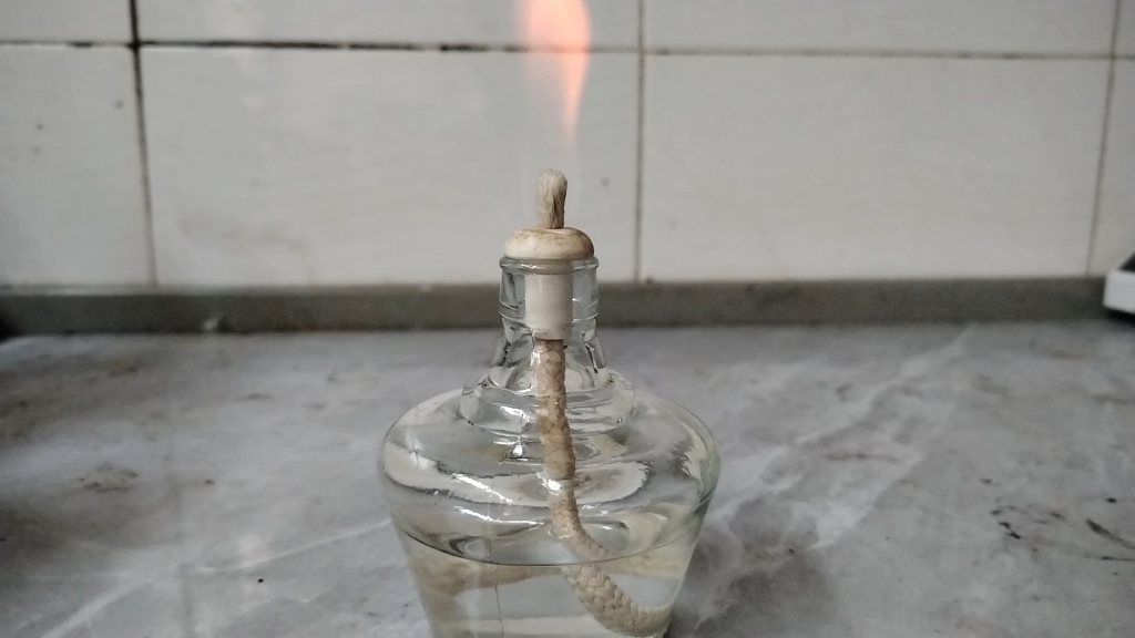 如何正确的熄灭酒精灯9499