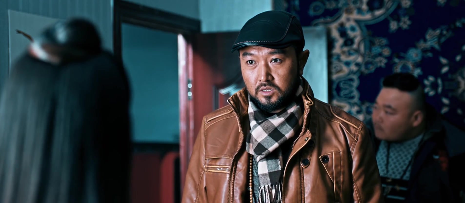 血狼犬:惊鸿一瞥,男子爱上对手的女儿,甘愿做低求女