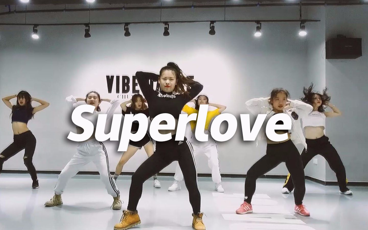 [图]动感十足！车车翻跳《superlove》【口袋舞蹈】