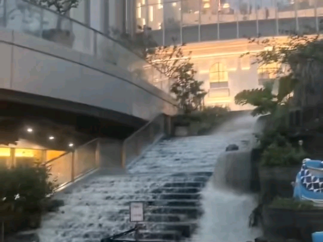 2026.8.14，无锡城区暴雨#暴雨#无锡市#白海豚#灾害