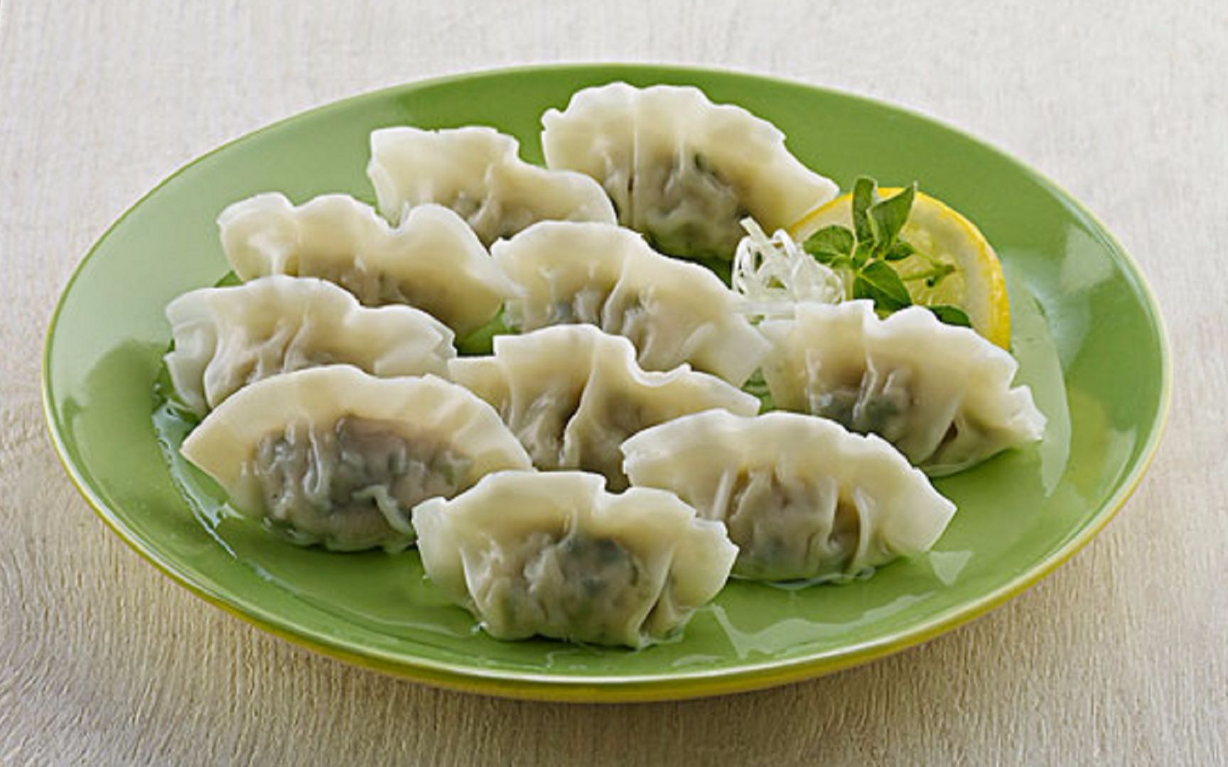 皮皮虾包水饺,口感不同,特别鲜美