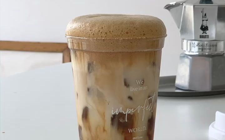 ☕️冰瑶红茶拿铁|绵密奶泡流沙般的夏日咖啡哔哩哔哩bilibili