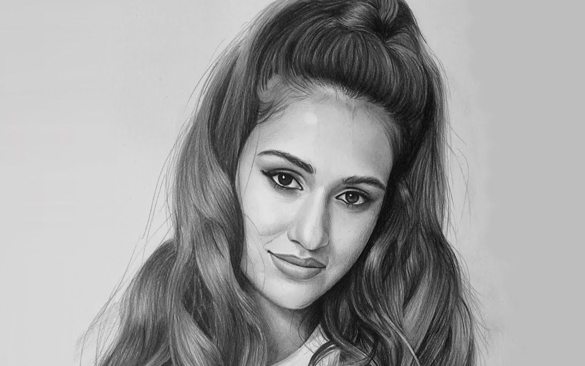 明星蒂莎·帕塔妮,铅笔素描头像