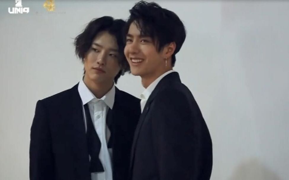 【曹承衍】【王一博】糖点cut uniq狮子line 0805生日快乐!