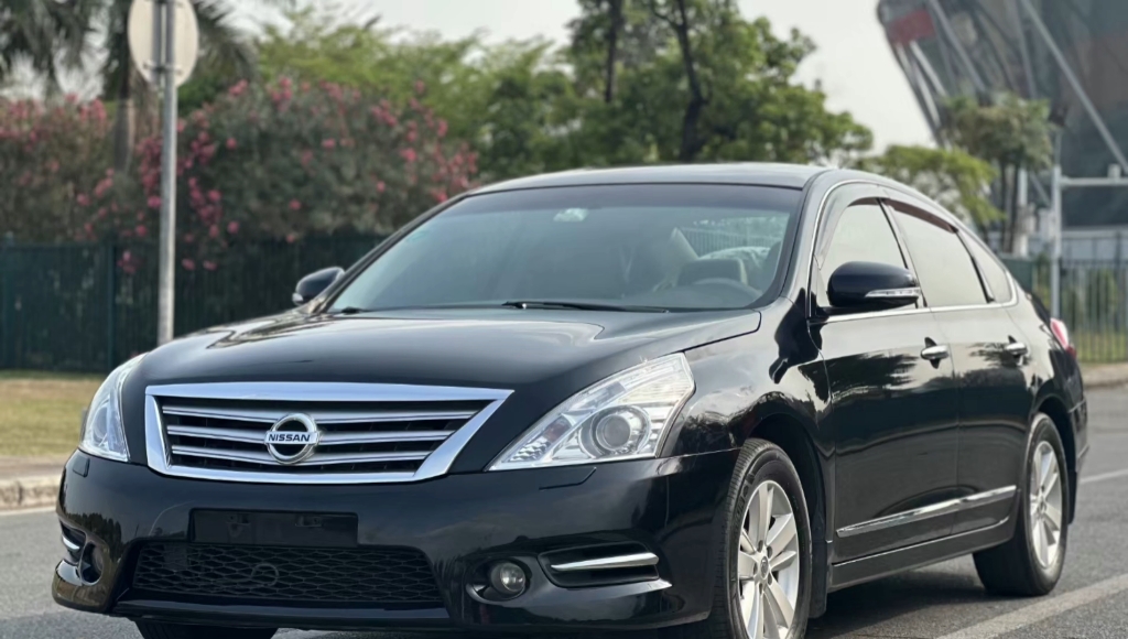 11年上牌日产天籁 2.