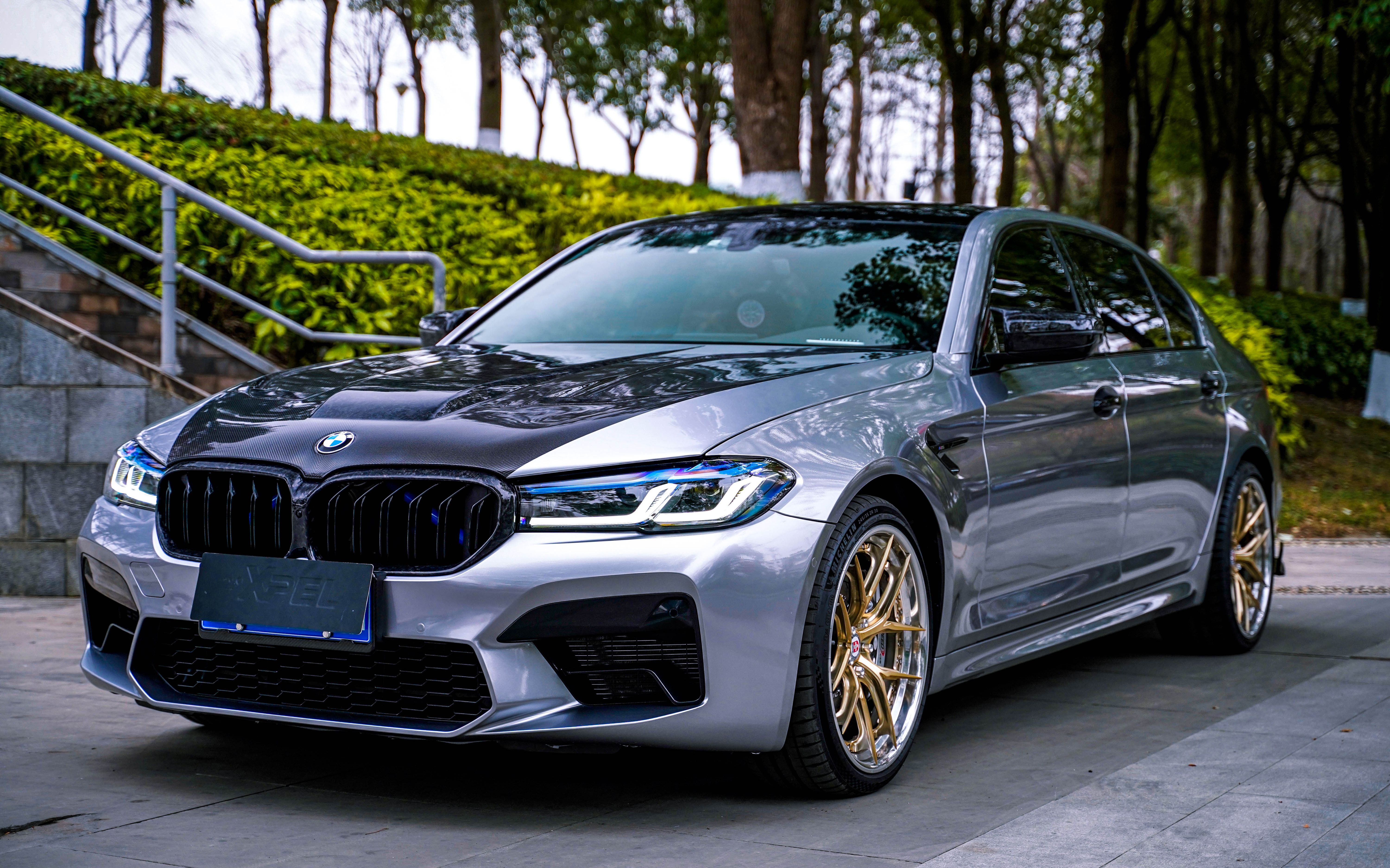 装上价值10w hre轮毂的宝马五系有多帅