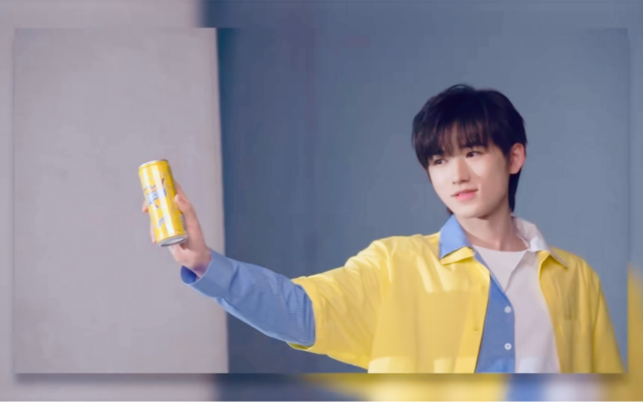 活动  宋亚轩这个笑容这张脸谁能抵抗得了!