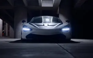 Download Video: 【4K】Flame Spitting Mclaren 720s Hits The City