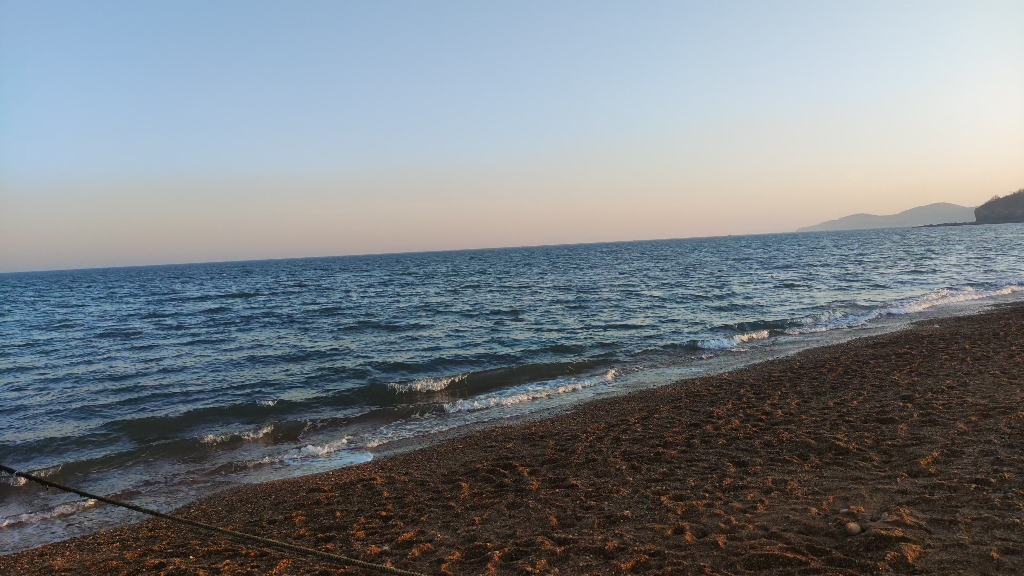 大连金石滩海边