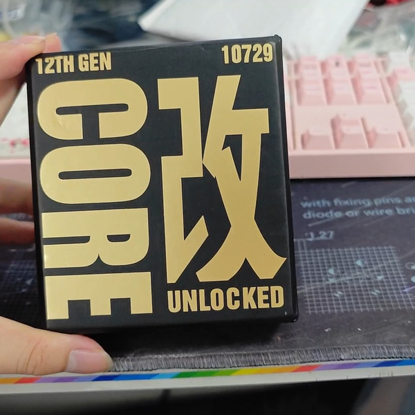 Q015】闪电家的魔改新作12900HX(12600HX)-ES简单评测_哔哩哔哩 Q015】闪电家的魔改新作12900HX(12600HX)-ES简单评测_哔哩哔哩