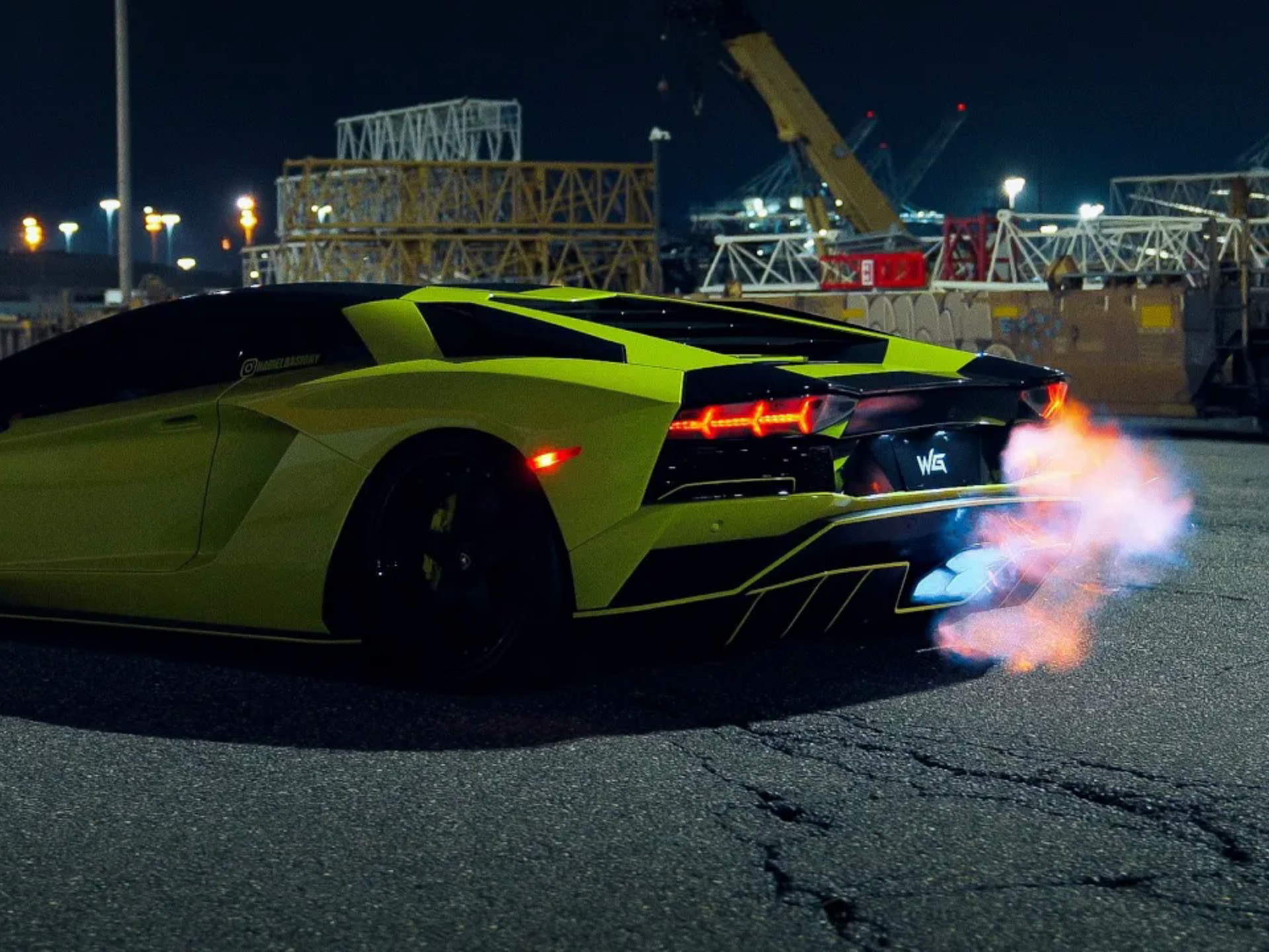4分钟的兰博基尼Aventador S V12原声